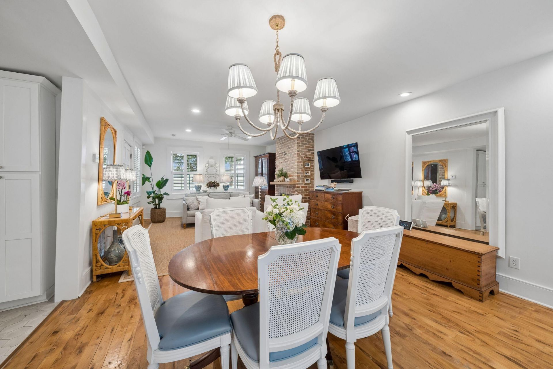 453 Race Street Photo 15