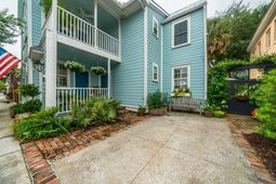 453 Race Street photo 4