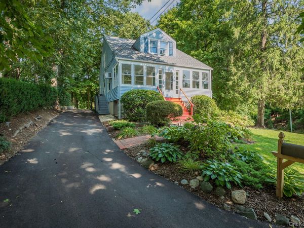 3 Jarvis Court , Huntington, NY 11743