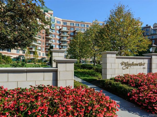 111 Cherry Valley Avenue , Unit 304, Garden City, NY 11530