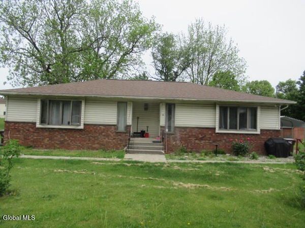 36 Maple Road, Voorheesville, NY 12186