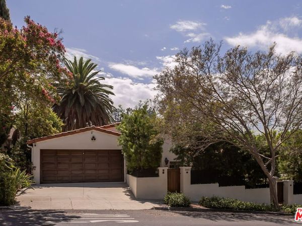 3145 La Suvida Drive, Los Angeles, CA 90068