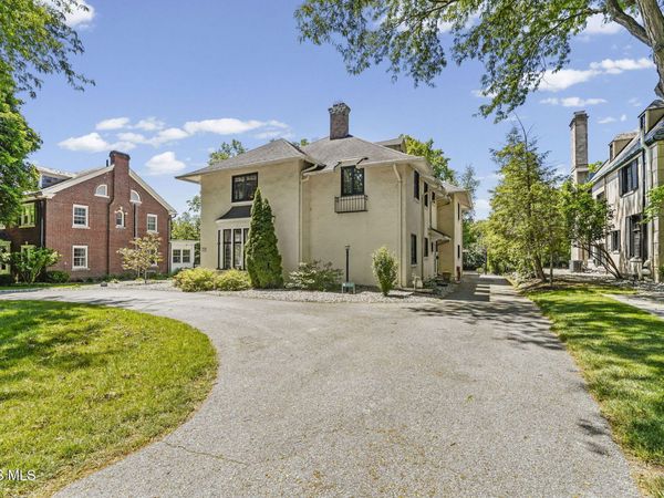3537 Brookside Road , Ottawa Hills, OH 43606
