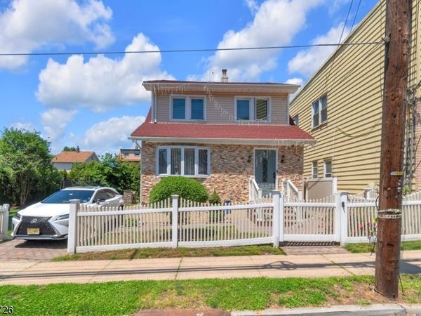 56 Ridgefield Ave, Ridgefield Park, NJ 07660