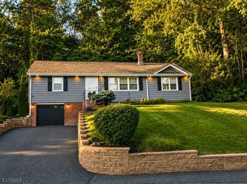 33 Avondale Rd, Denville, NJ 07834 Main Photo