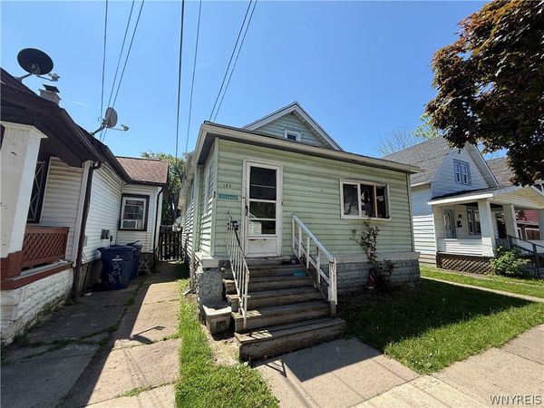 163 Farmer Street , Buffalo, NY 14207