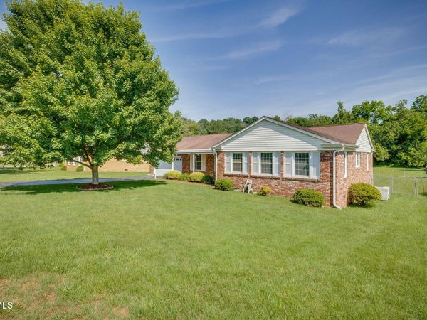 812 Kendrick Creek Road, Kingsport, TN 37663