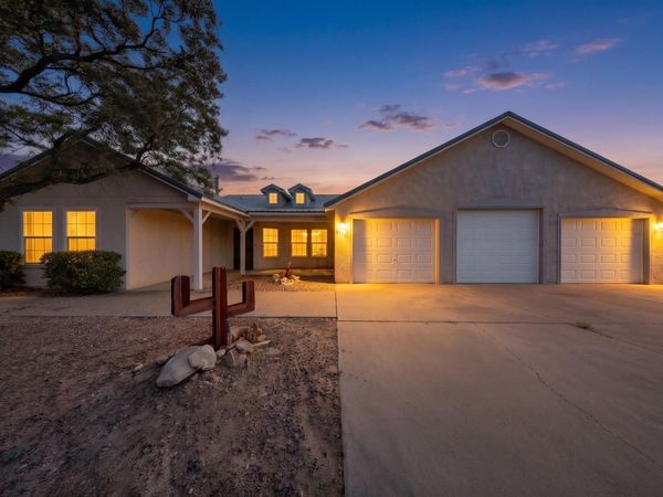 2172 Sonora Road NE, Rio Rancho, NM 87144