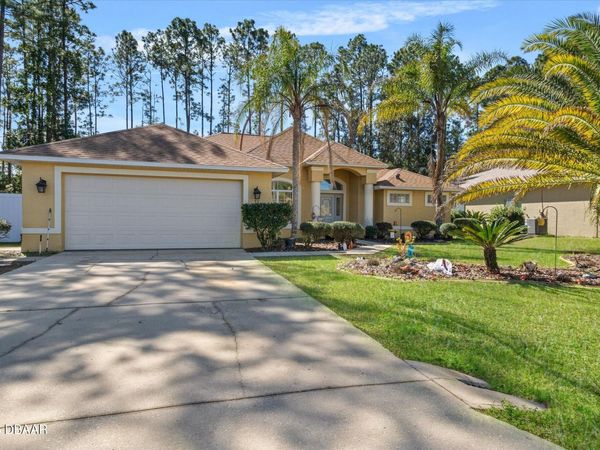 33 Red Clover Lane, Palm Coast, FL 32164