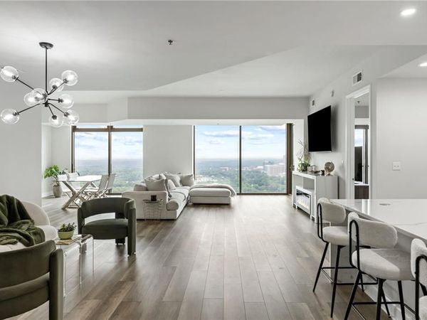 270 17th Streets NW, Unit 3604, Atlanta, GA 30363