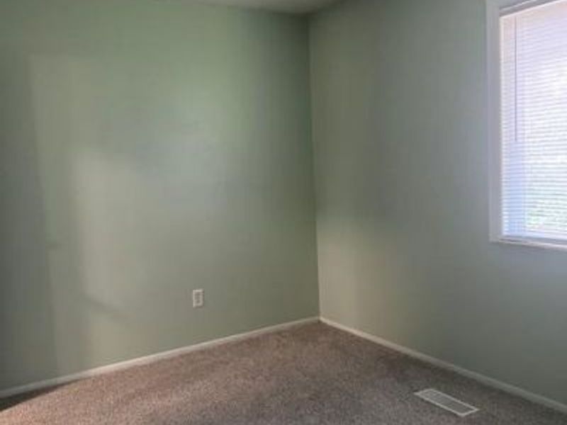 2020 S Breiel Boulevard, Middletown, OH 45044 Photo 5