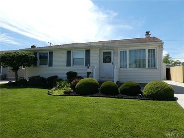 74 Melody Lane, Tonawanda, NY 14150