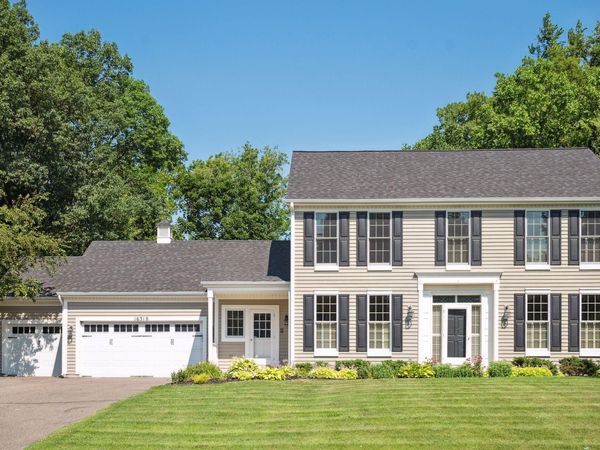 16310 24th Avenue N, Plymouth, MN 55447