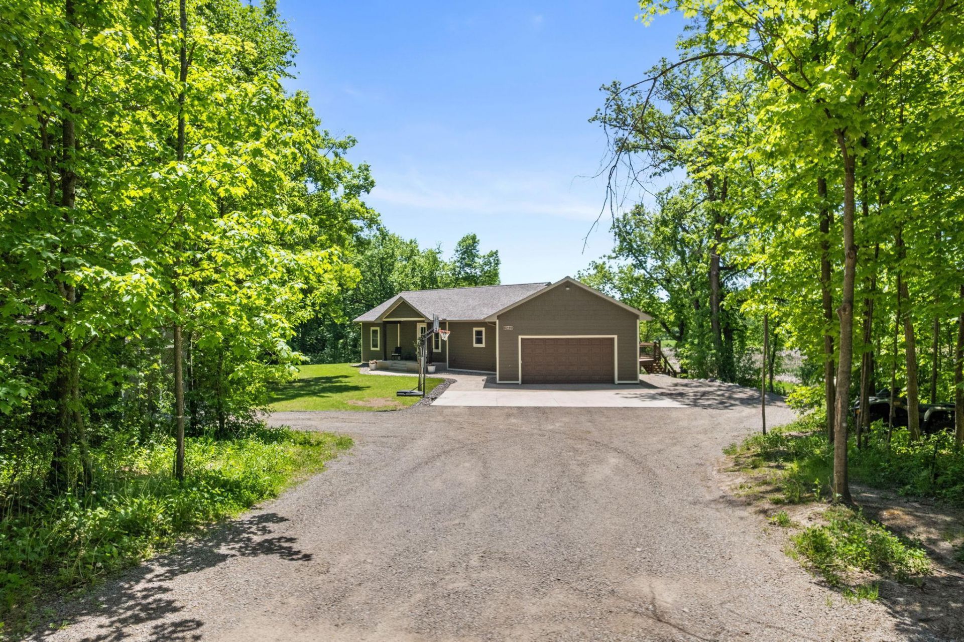 8259 Barton Avenue NW, Buffalo, MN 55313