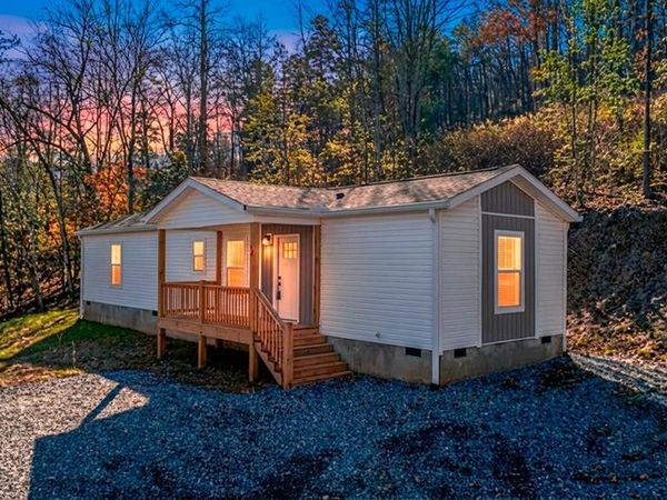 247 Loganberry Lane, Hayesville, NC 28904