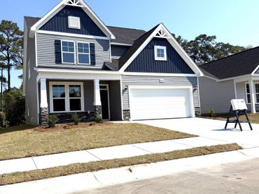 1129 Forest Bend Drive NW, Calabash, NC 28467