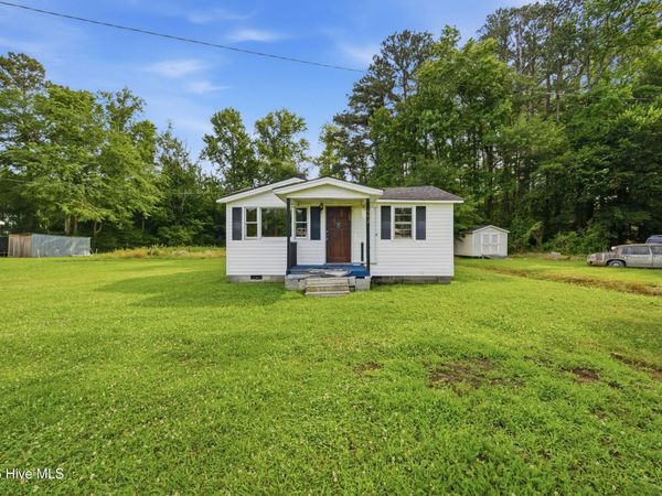 592 Crooked Run Road, Elizabeth City, NC 27909