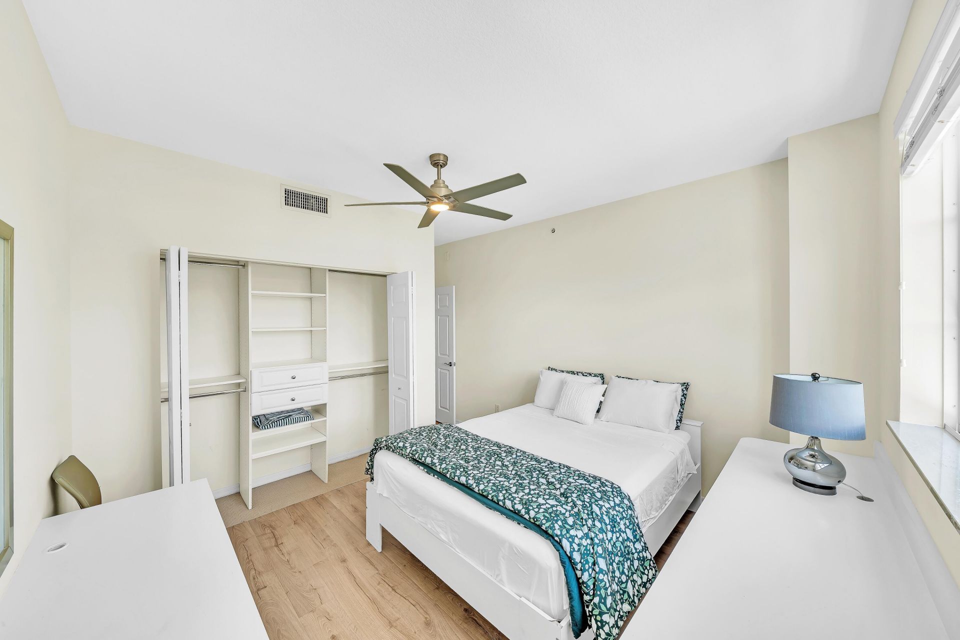 233 S Federal Highway, Unit 425, Boca Raton, FL 33432 Photo