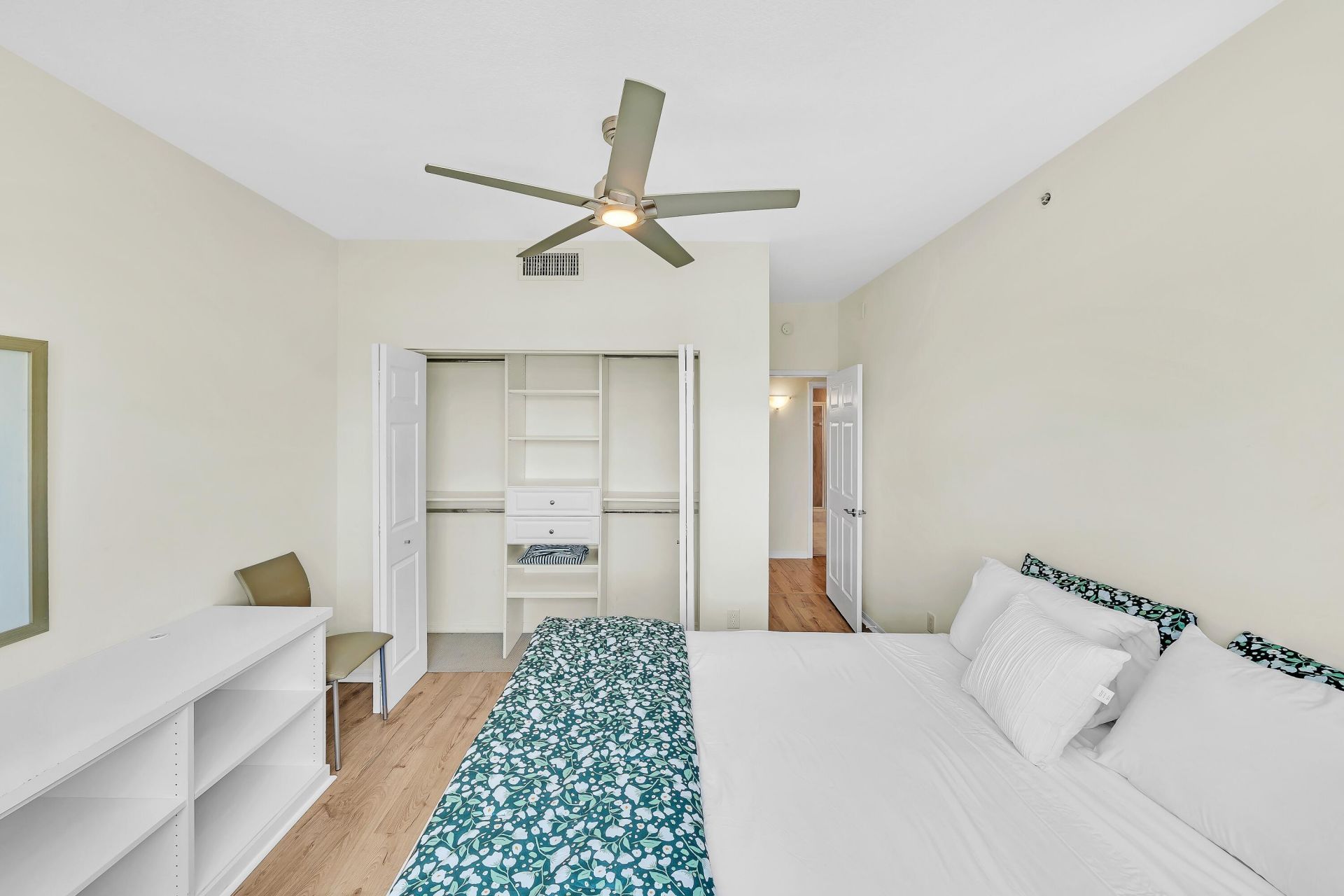 233 S Federal Highway, Unit 425, Boca Raton, FL 33432 Photo