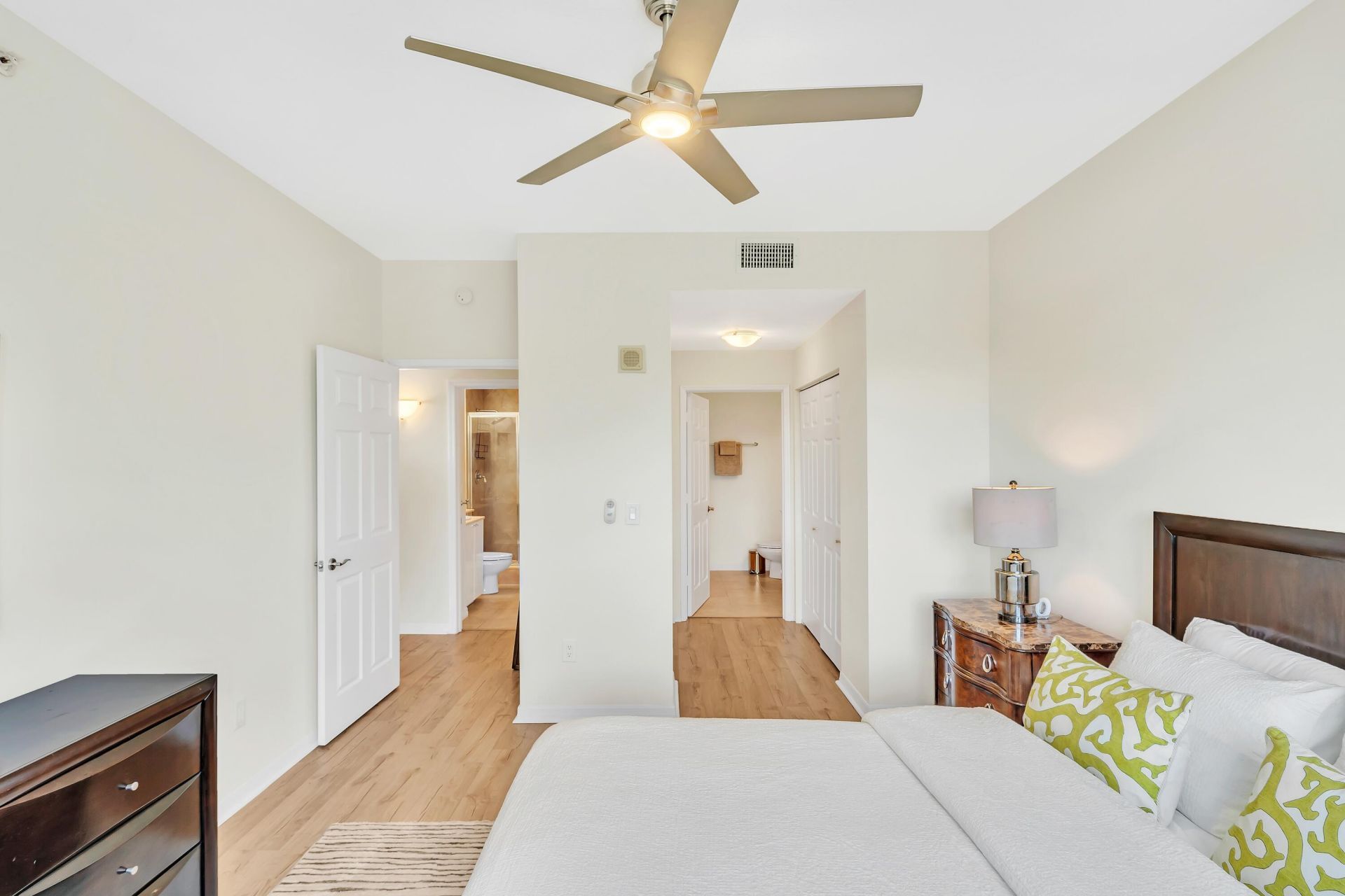 233 S Federal Highway, Unit 425, Boca Raton, FL 33432 Photo