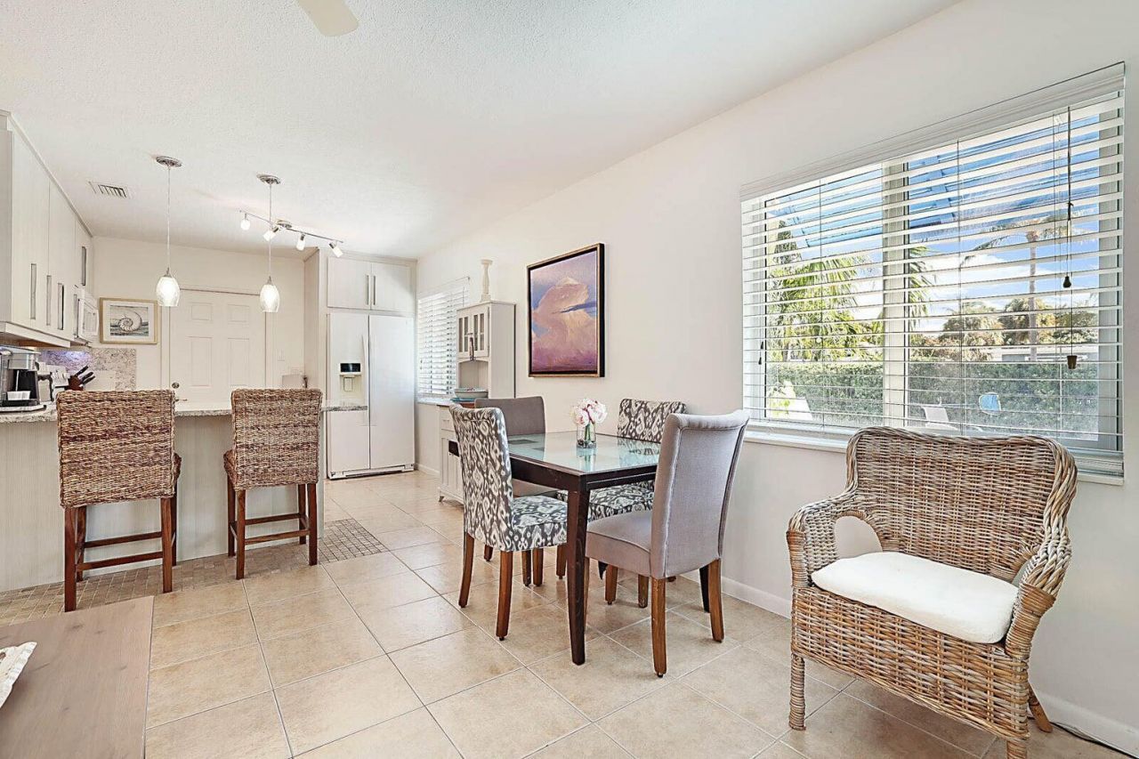 338 NE 7th Avenue, Unit A, Delray Beach, FL 33483 Photo