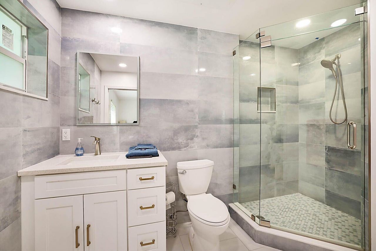 338 NE 7th Avenue, Unit A, Delray Beach, FL 33483 Photo
