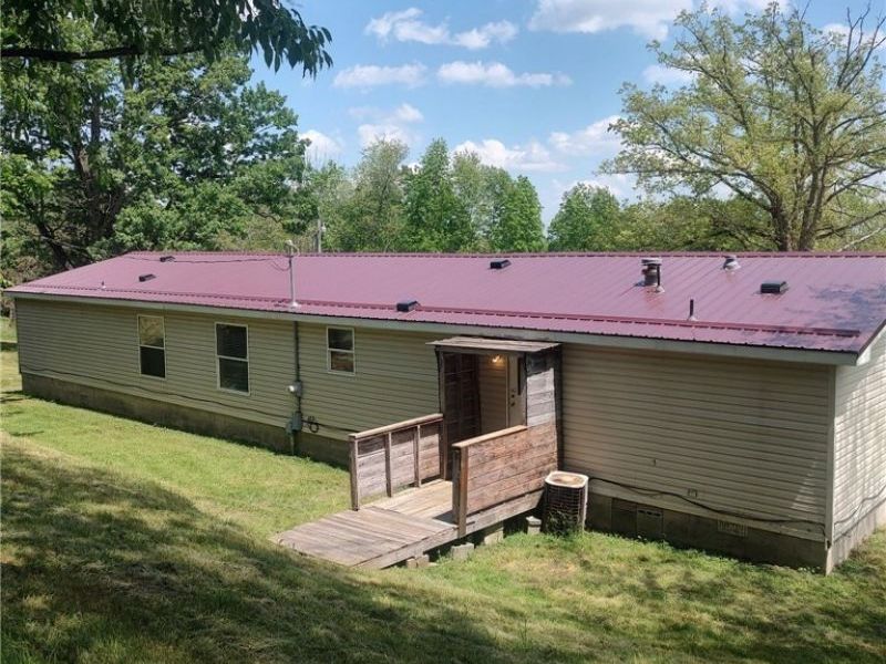 3211 Bay Road SE, Carrollton, OH 44615 Photo 4