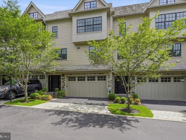 11 OVERLEA WAY, GLENSIDE, PA 19038