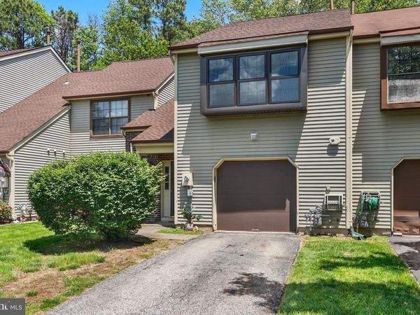 12 FAIRWAY COURT, MARLTON, NJ 08053