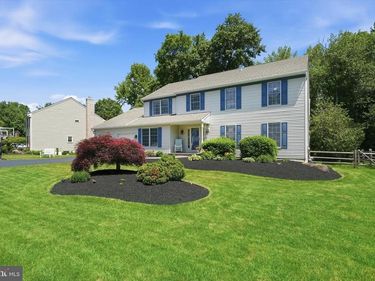 3751 KNOLE LANE, CHADDS FORD, PA 19317