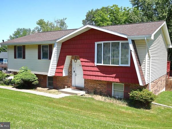 115 GREENWOOD ROAD, SPRING GROVE, PA 17362