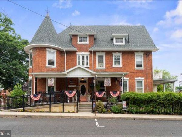 1919 W POINT PIKE , LANSDALE, PA 19446