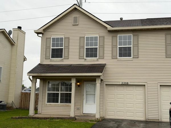 2208 REBECCA Circle, Unit 2208, Montgomery, IL 60538