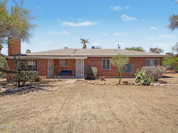 4065 E Roberts Place, Tucson, AZ 85711