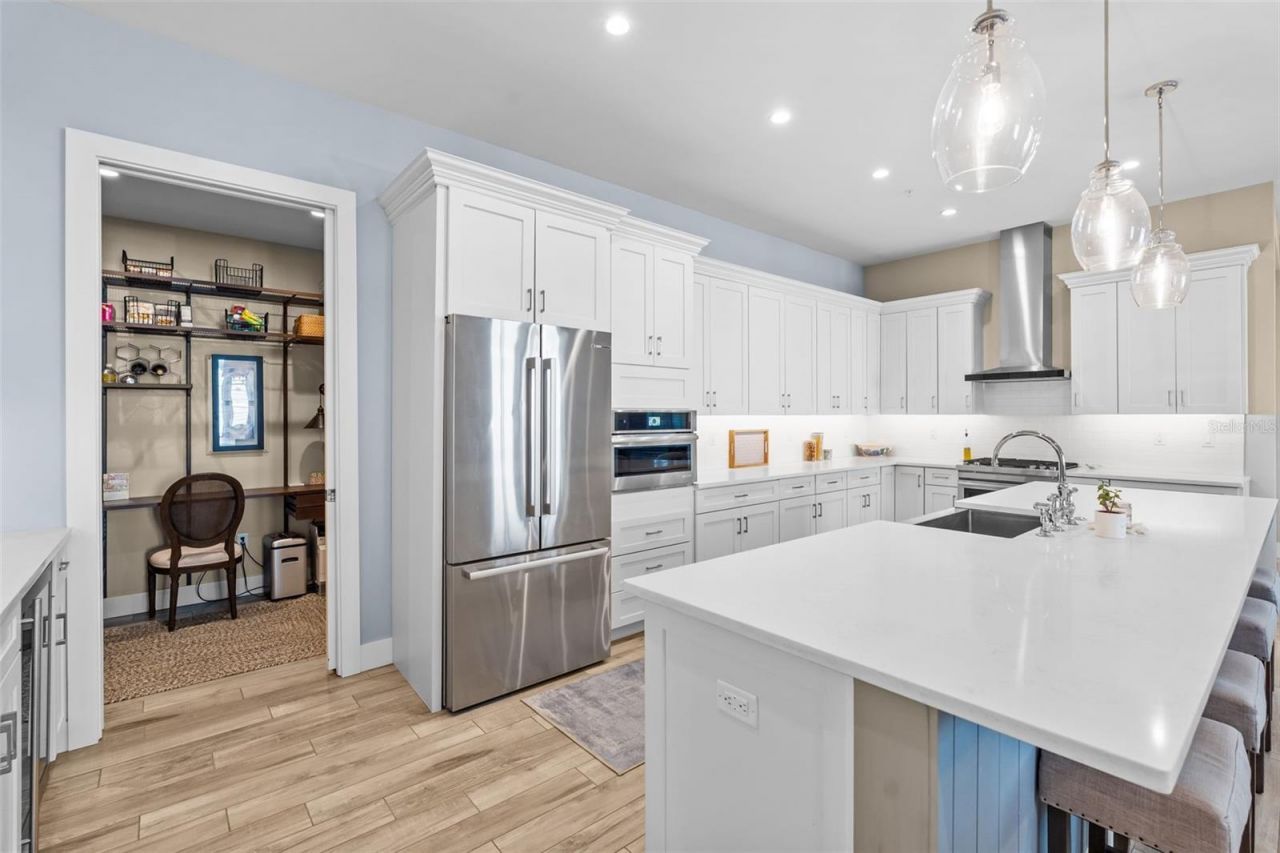 91 Davis Boulevard , Unit 204, Tampa, FL 33606 Photo