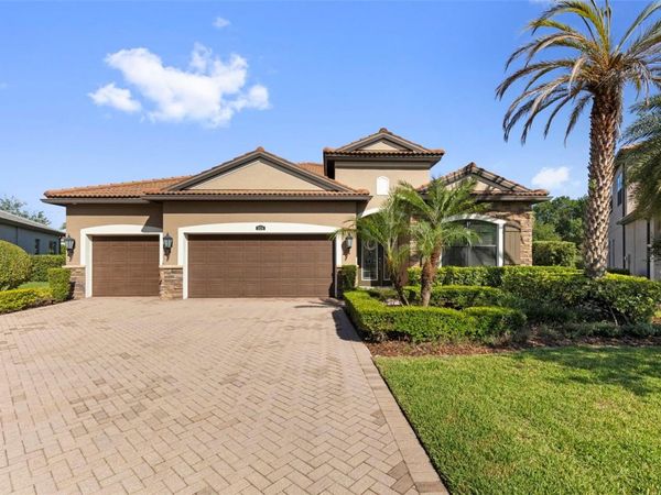 5134 LAKECASTLE DRIVE , TAMPA, FL 33624