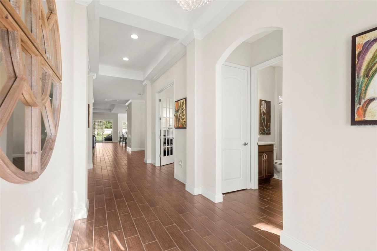 5134 Lakecastle Drive, Tampa, FL 33624 Photo