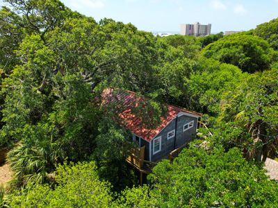208 E Cooper E Avenue, Folly Beach, SC 29439