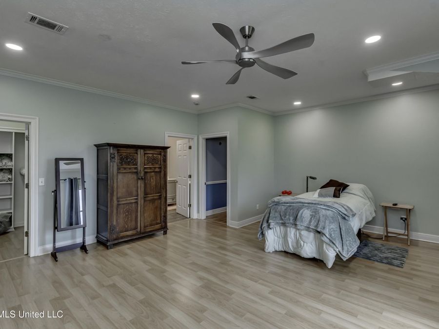 Property Image 70