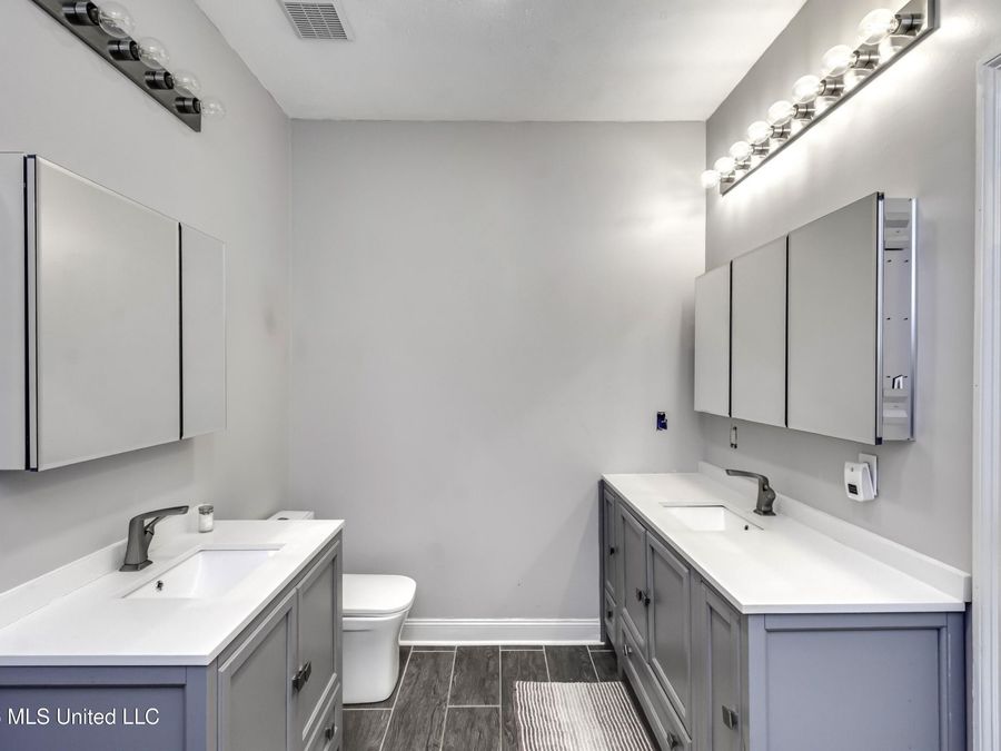 Property Image 76