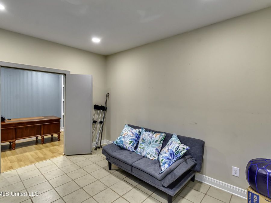 Property Image 86