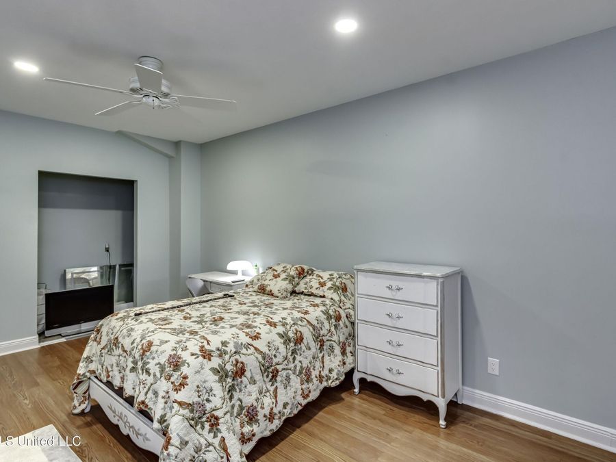 Property Image 93
