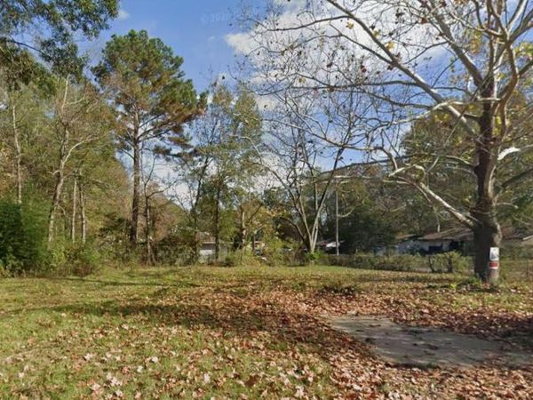 608 Queen Julianna Lane, Jackson, MS 39209