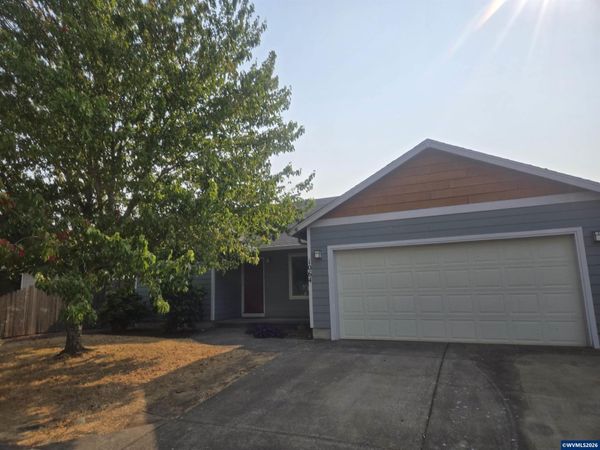 1064 Turtledove Lp, Lebanon, OR 97355