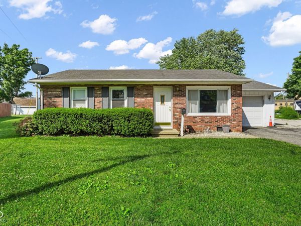 804 W Walnut Drive, Rockville, IN 47872