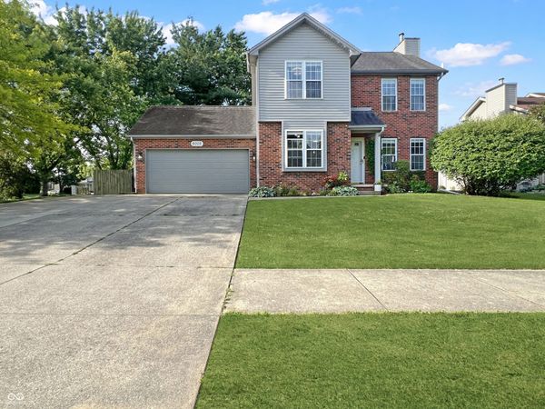 6005 Sheridan Court, Columbus, IN 47203