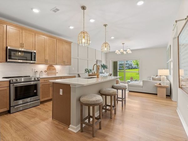 399 Neponset, Unit 109, Canton, MA 02021