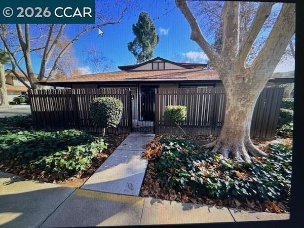5451 Roundtree PL, Unit F, Concord, CA 94521