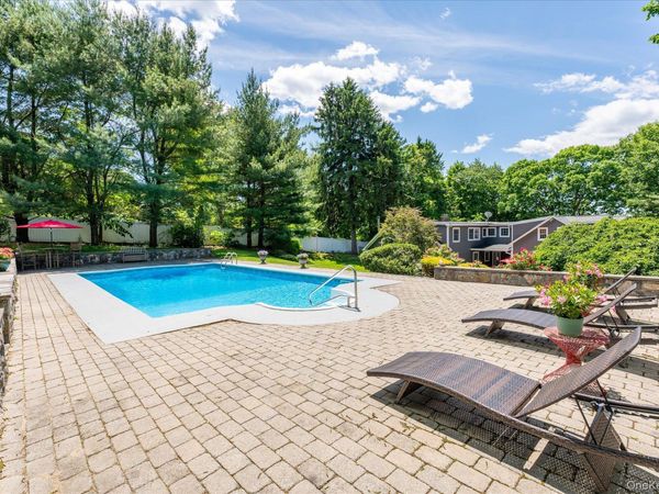 12 Sun Hill Road, Katonah, NY 10536