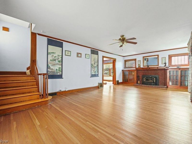 231 E Milton Street , Alliance, OH 44601 Photo 6